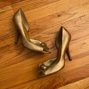 Peep toe heels